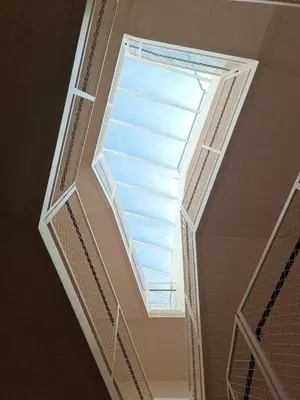 a skylight in the ceiling of a building at Apartamento La Bota in Jerez de la Frontera