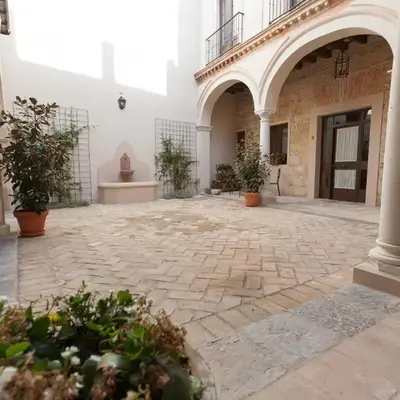 Patios de la Riva